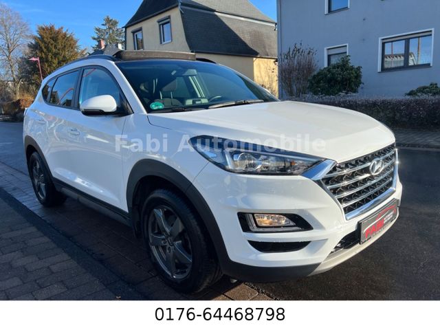 Hyundai Tucson  2WD+AUTOMATIK+PANORAMA+1HAND+