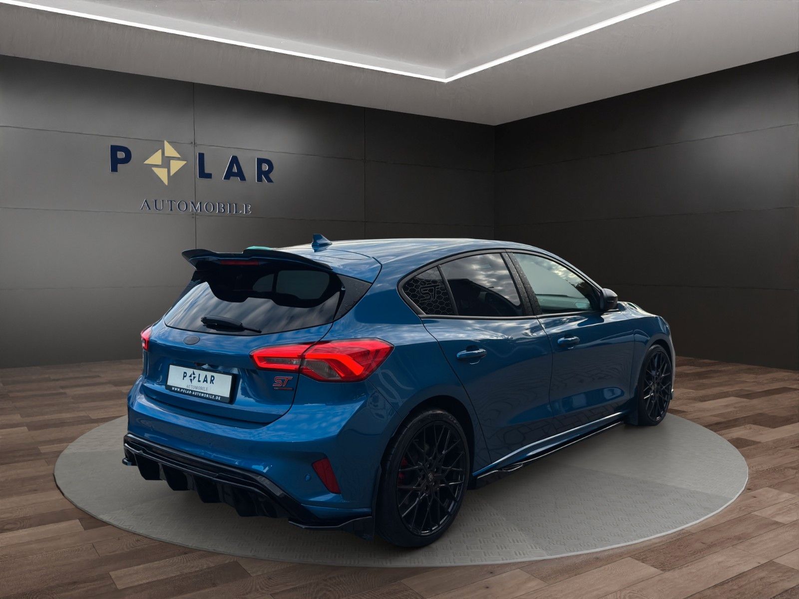 Fahrzeugabbildung Ford Focus Lim. ST *Head-Up*B&O*Keyless*Recaro*ACC