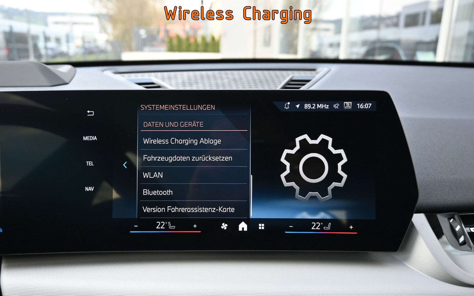 Fahrzeugabbildung BMW X1 xDrive25e Aut. °AHK°HEAD-UP°360°-KAM°MEMORY°