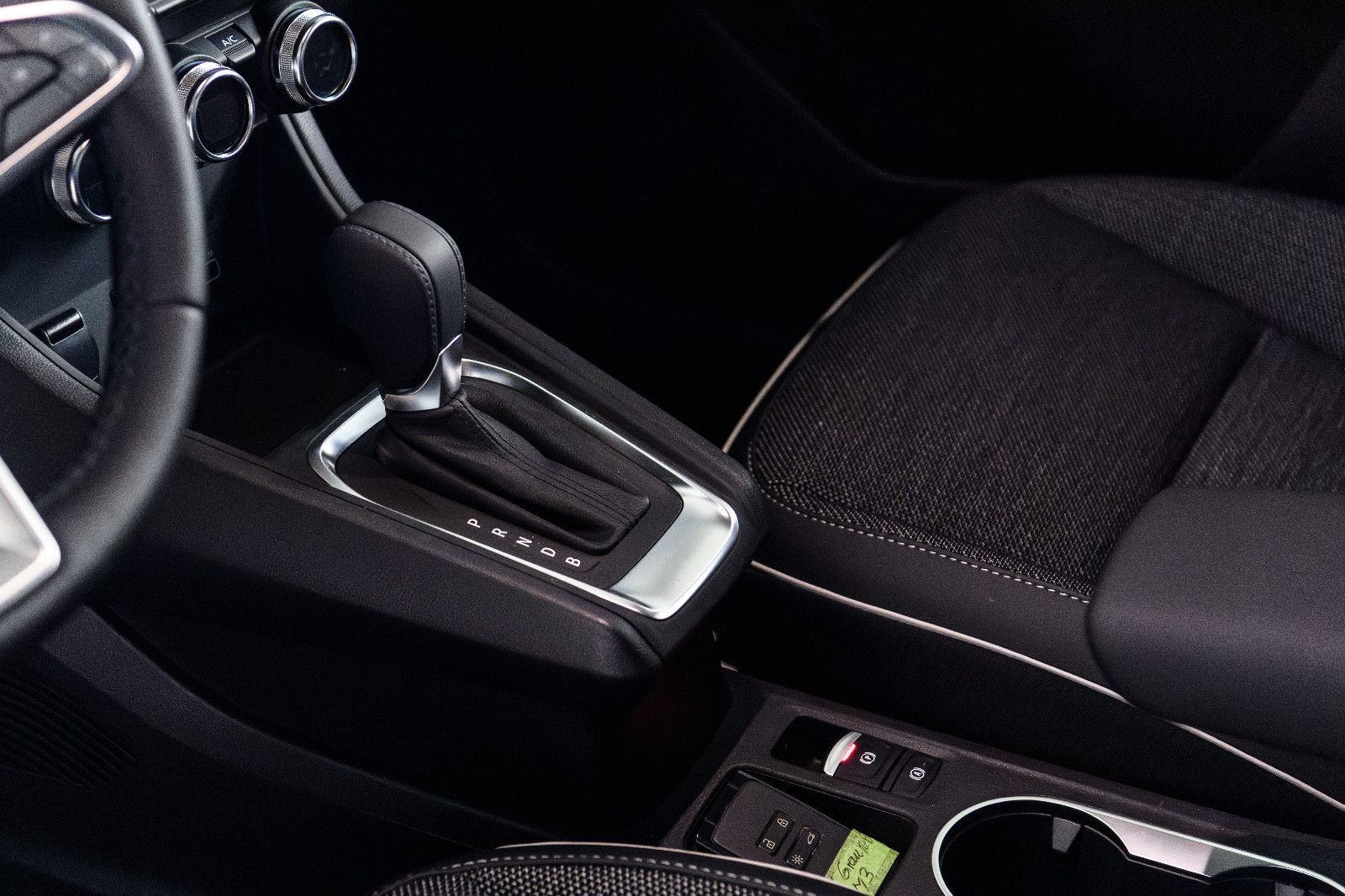 Fahrzeugabbildung Mitsubishi ASX 1.6 Intro Edition PHEV +LED+RFK+NAVI+SHZ+