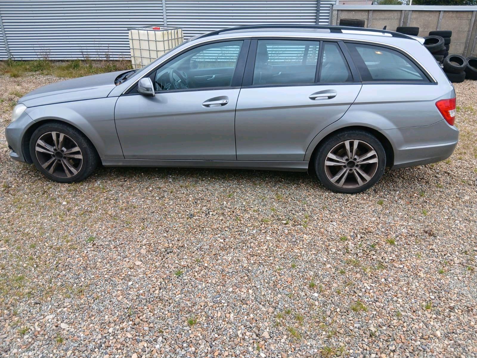 Mercedes-Benz C200 2013 — photo 6