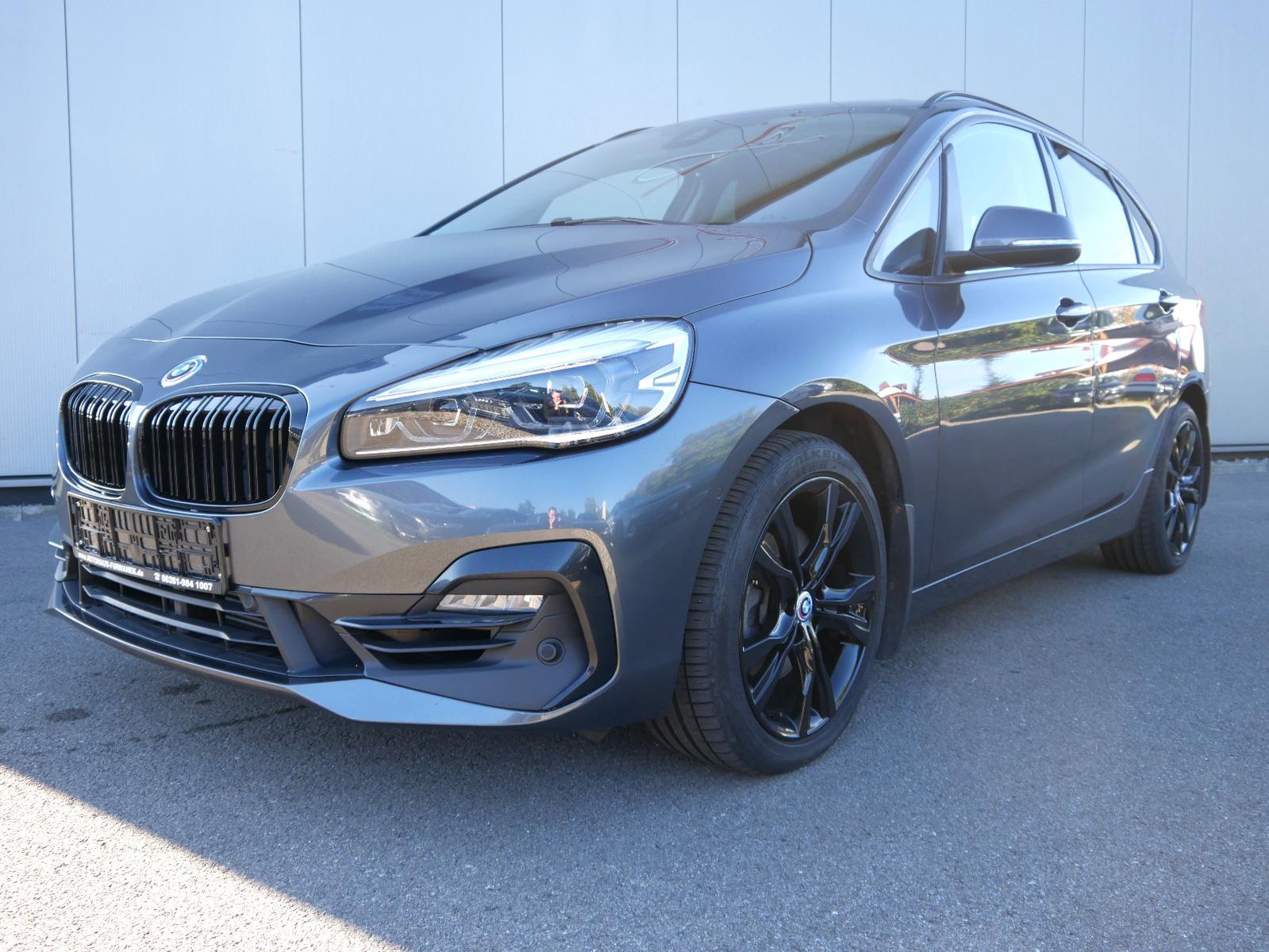 BMW 220i ActiveTour Sport-Line NAVI/LED/PANO/RFK/AHK