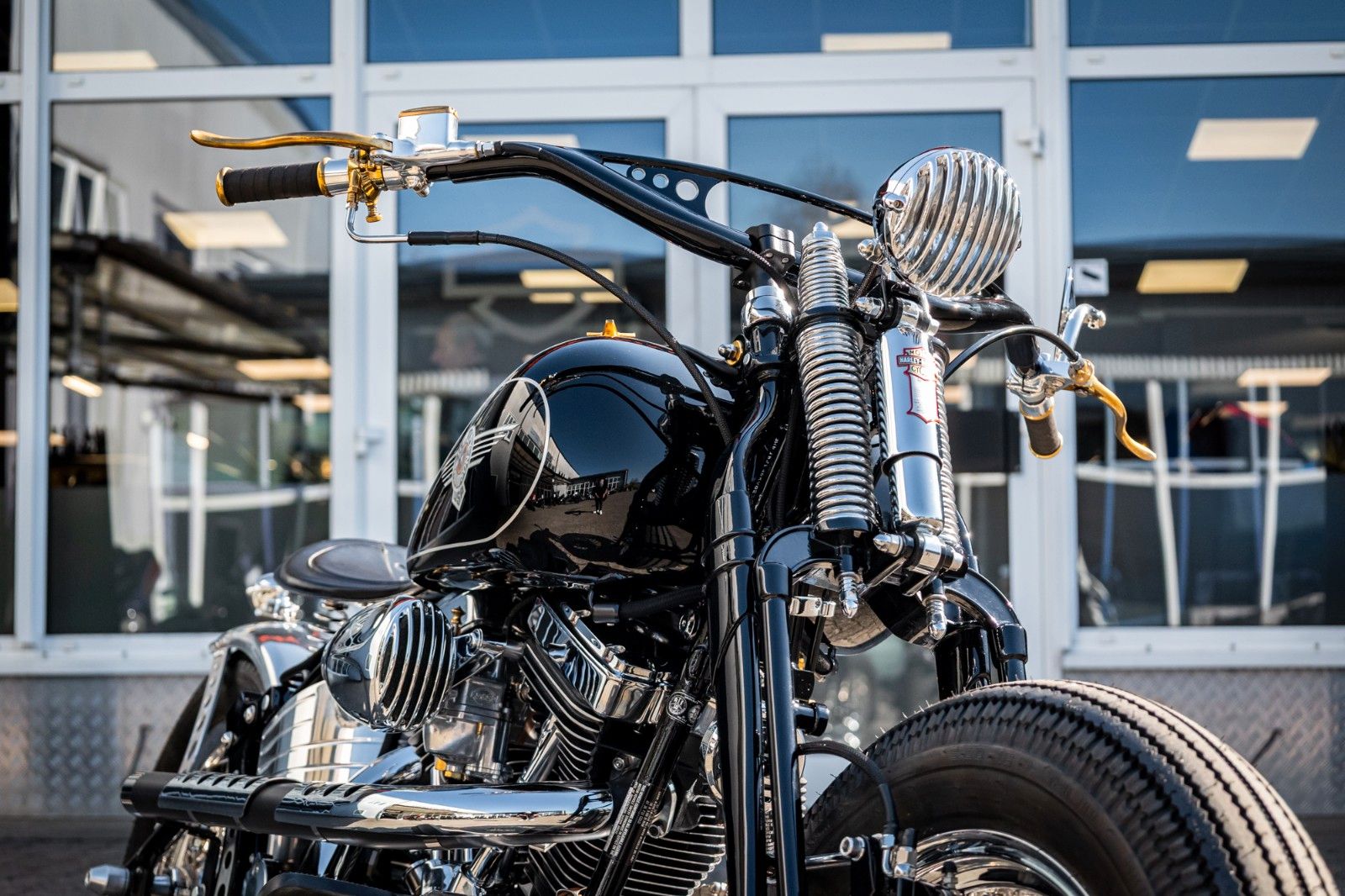Fahrzeugabbildung Harley-Davidson Heritage Springer FLSTC 1989 Oldschool Custom
