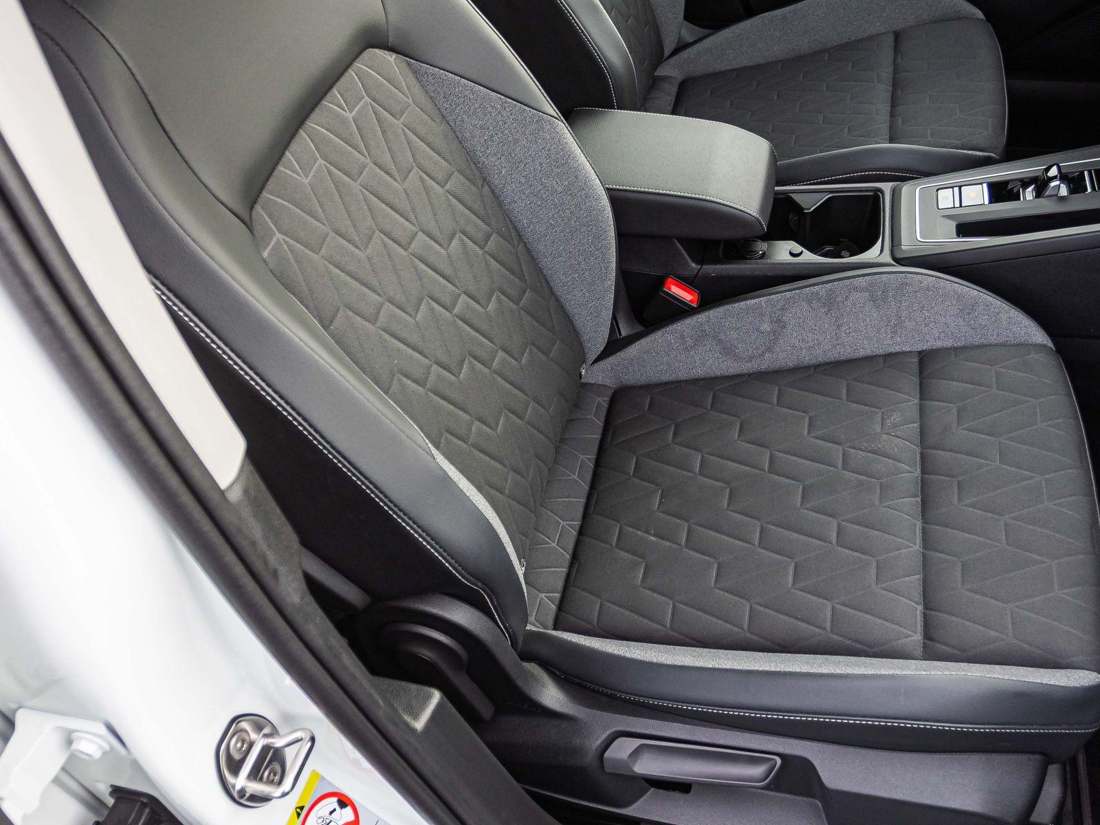 Volkswagen Golf VIII 1.5 eTSI Goal DSG Navi LED CarPlay ACC, миниатюра 17