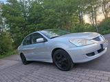 Mitsubishi Lancer 9 2003 - Mitsubishi Lancer aus 2003