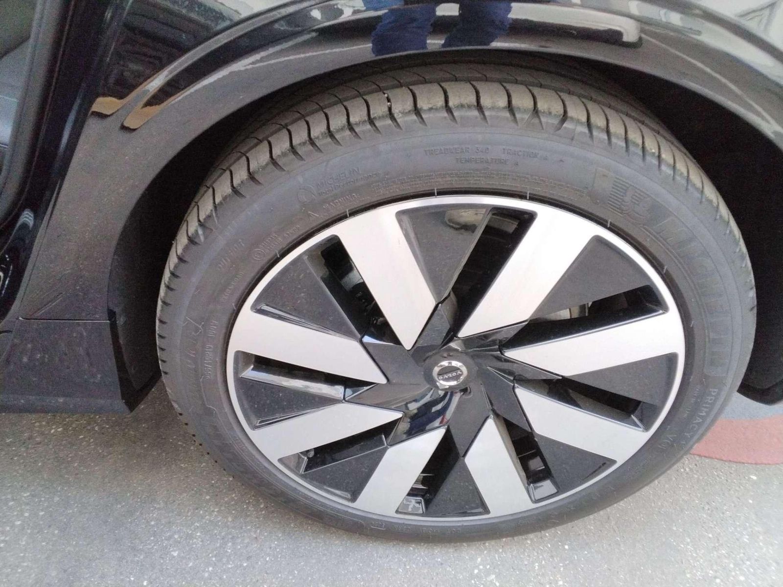 Volvo V90 Plus Dark Recharge Plug-In Hybrid AWD foto 13
