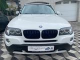 BMW X3 xDrive 20i XENON AHK PANORAMA-DACH PDC NAVI - BMW aus 2009: Geländewagen
