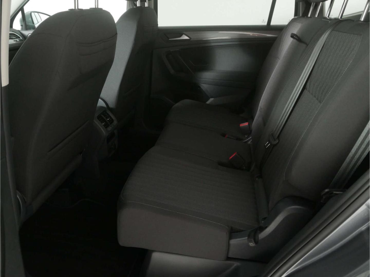 Volkswagen Tiguan Allspace 1.5 TSI Life DSG NAV/LED/AHK, миниатюра 11