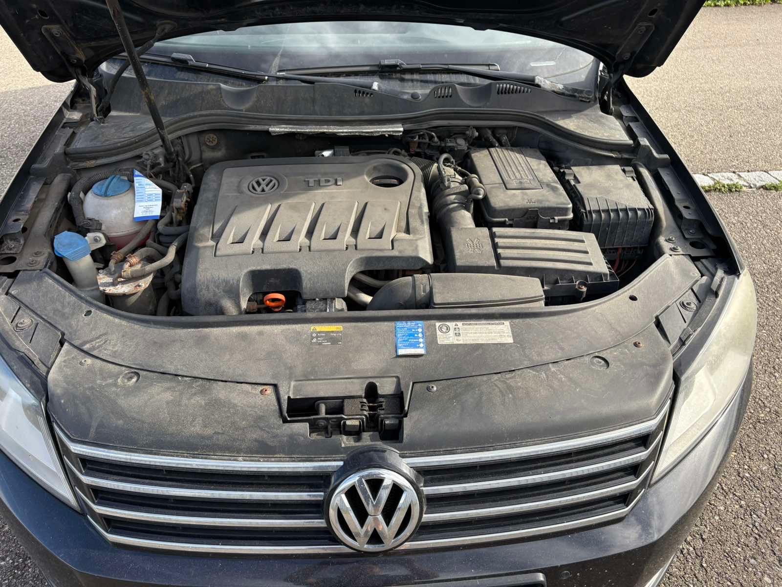 Volkswagen Passat 2012 — photo 12