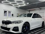 BMW 330 i Lim M SPORT/LED/VRTL COCKPIT/19ZOLL/DE FZG - BMW 330 mit Benzin-Antrieb: Alcantara, Limousine