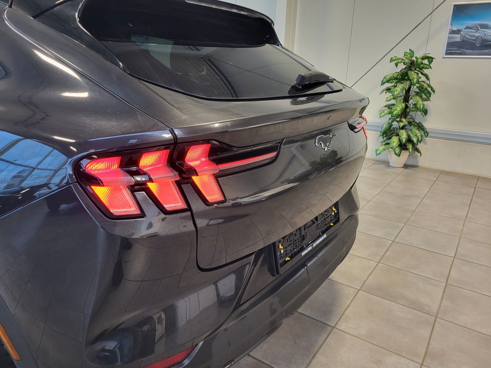 Fahrzeugabbildung Ford Mustang Mach-E RWD 75 Kwh/1HD/MWST ausweisbar