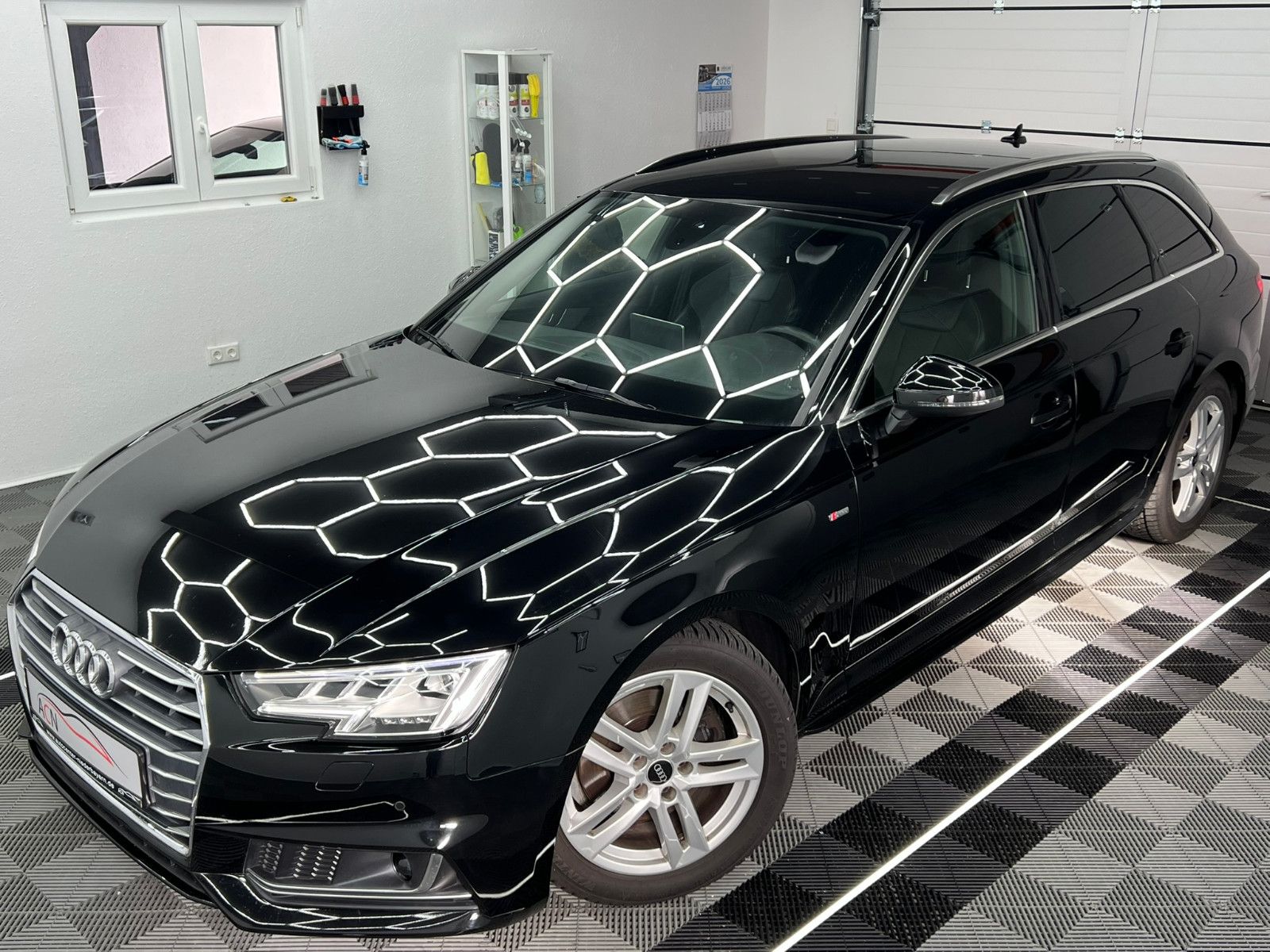 Fahrzeugabbildung Audi A4 Avant S-LINE SPORT PLUS/MASSAGE/MATRIX/VIRCO