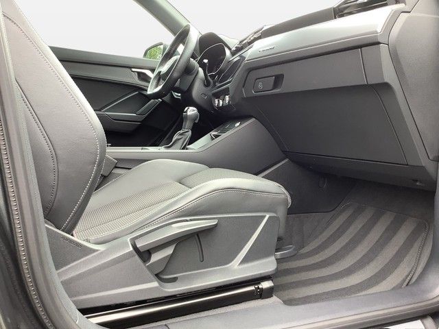 Audi Q3 45TFSI quattro S-line LED Scheinwerfer, Smart foto 15