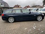 BMW 520 d Touring   Scheckheft. Navi / Pano / EGS - BMW 520 Gebrauchtwagen in München