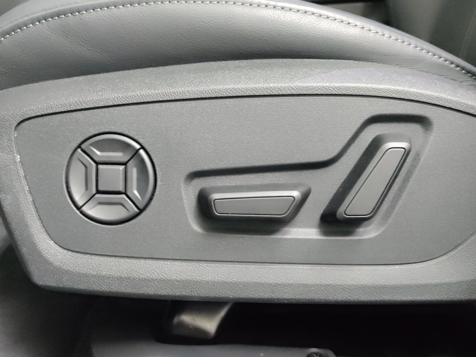 Audi A6 e-tron - Bild 18