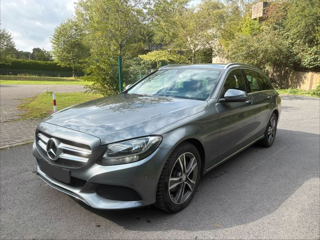 Image of Mercedes-Benz C 220