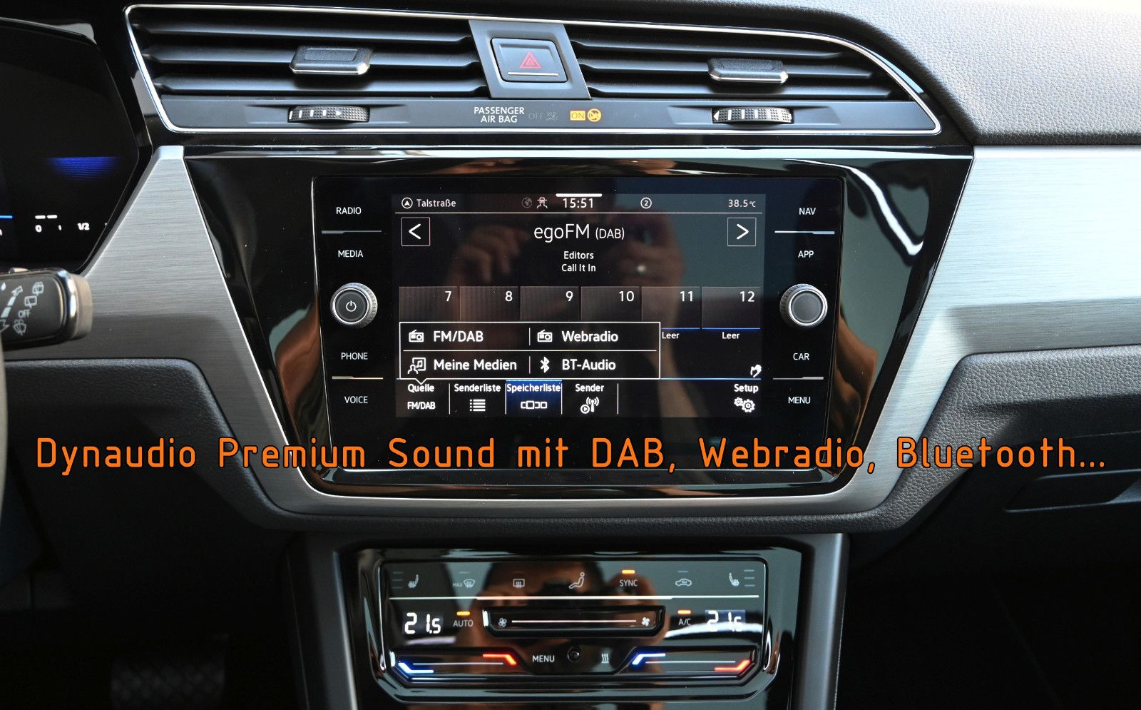Fahrzeugabbildung Volkswagen Touran 1.5 TSI DSG °ACC°AHK°PANO°STHZ°DYNAUDIO°