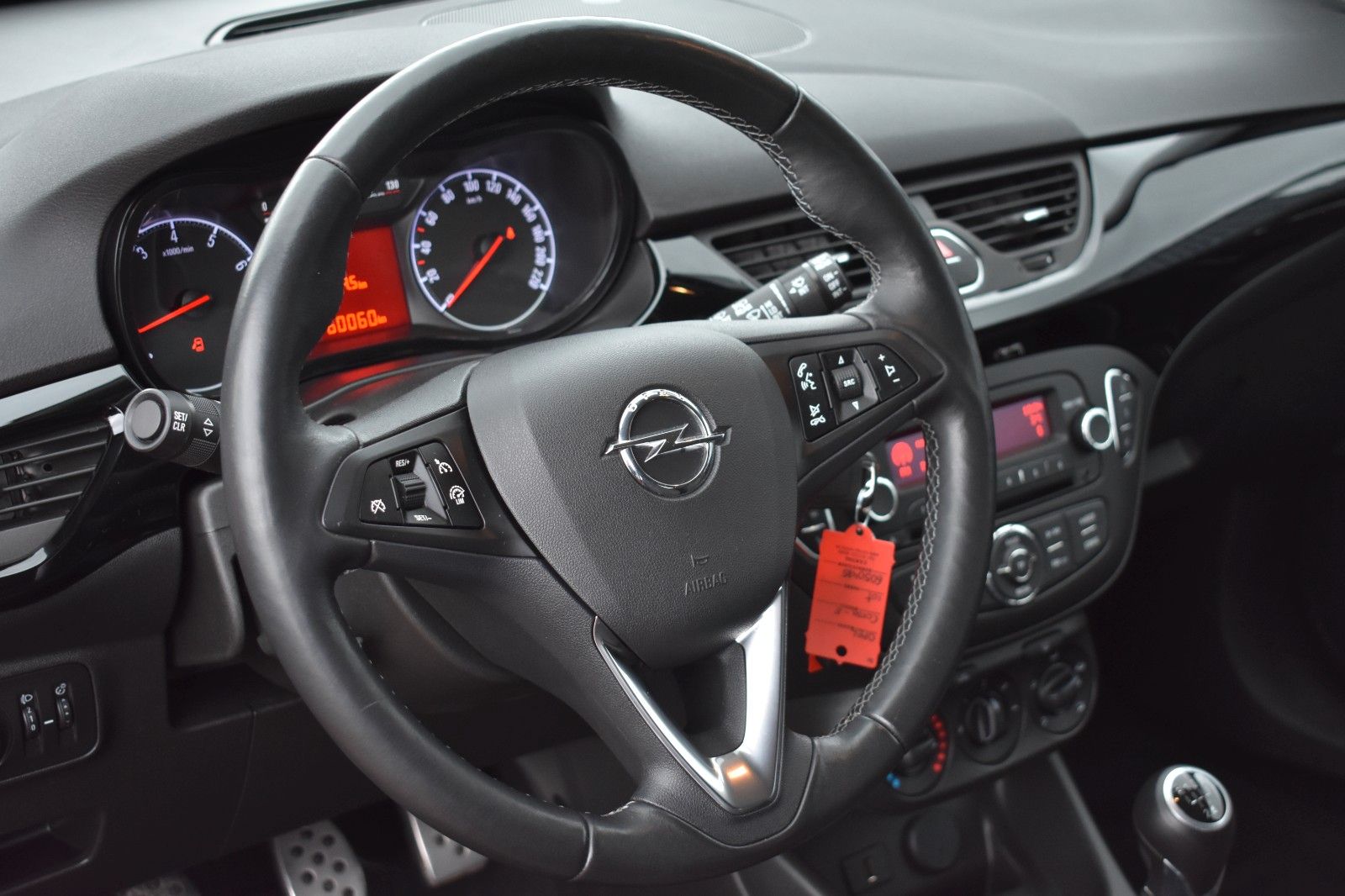 Fahrzeugabbildung Opel Corsa E Color Edition Lenkradhz Sitzhz TÜV Neu