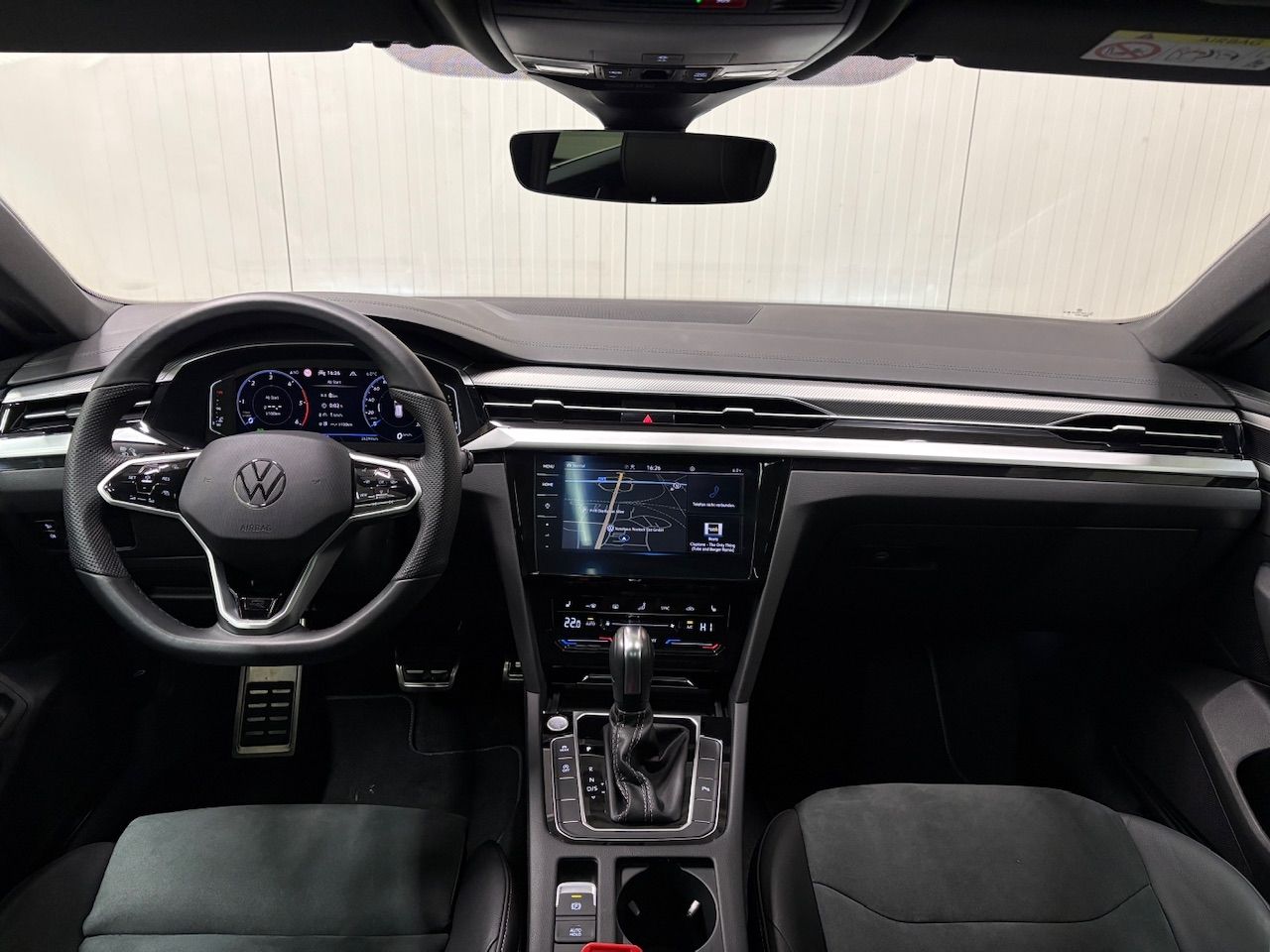 Arteon Shooting Brake R-Line 2.0 TDI DSG AHK PAN