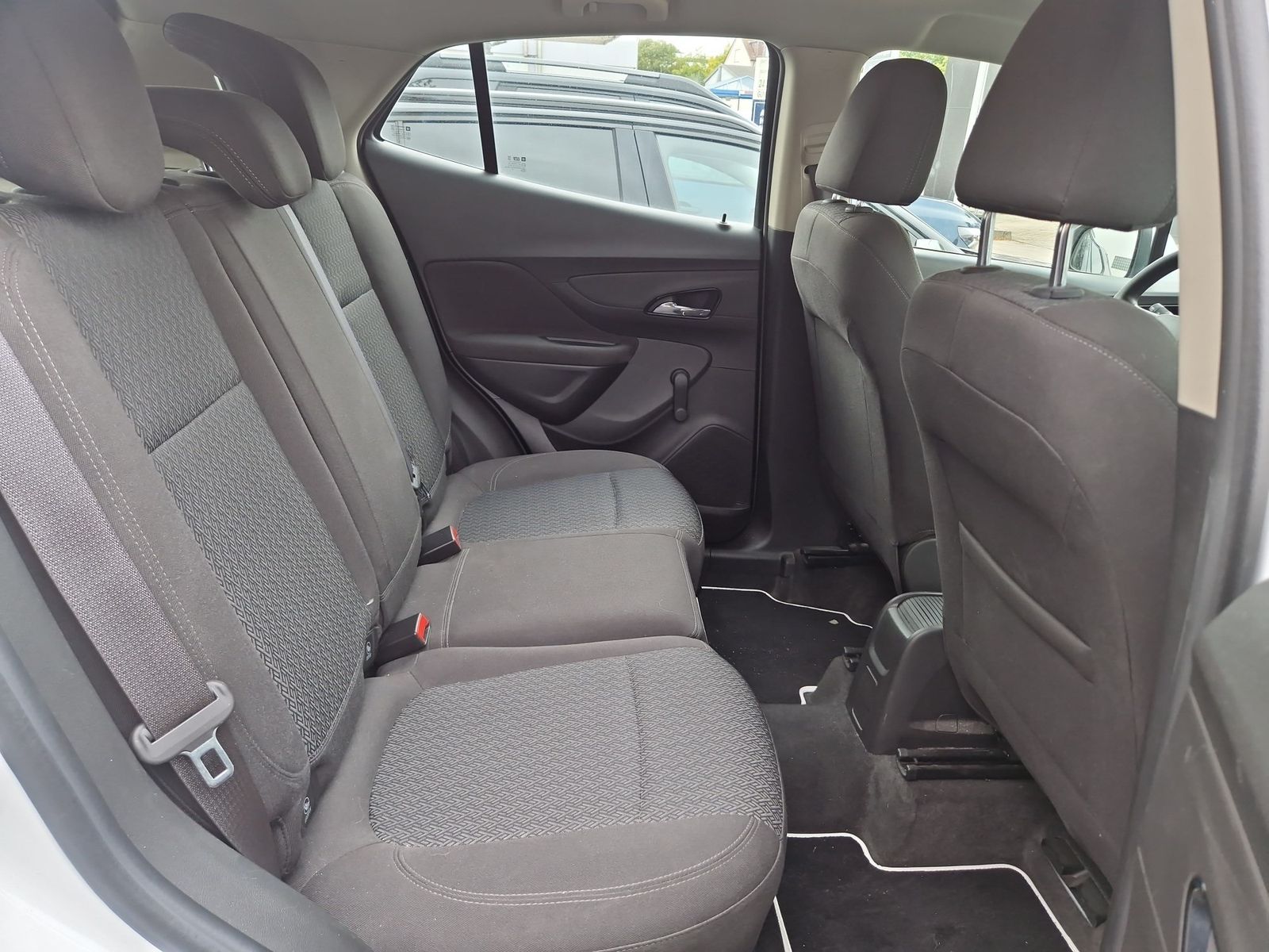 OPEL Mokka X 1.6 Selection Radio Klimaanlage – Bild 11