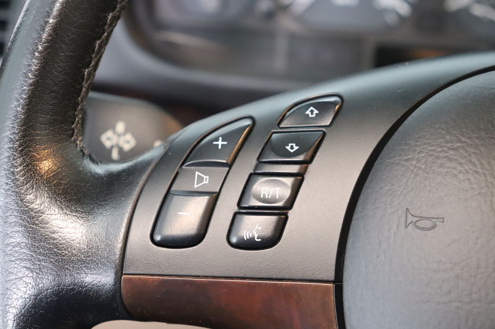 Fahrzeugabbildung BMW 325 Ci * Navi * Xenon * Memory * Leder