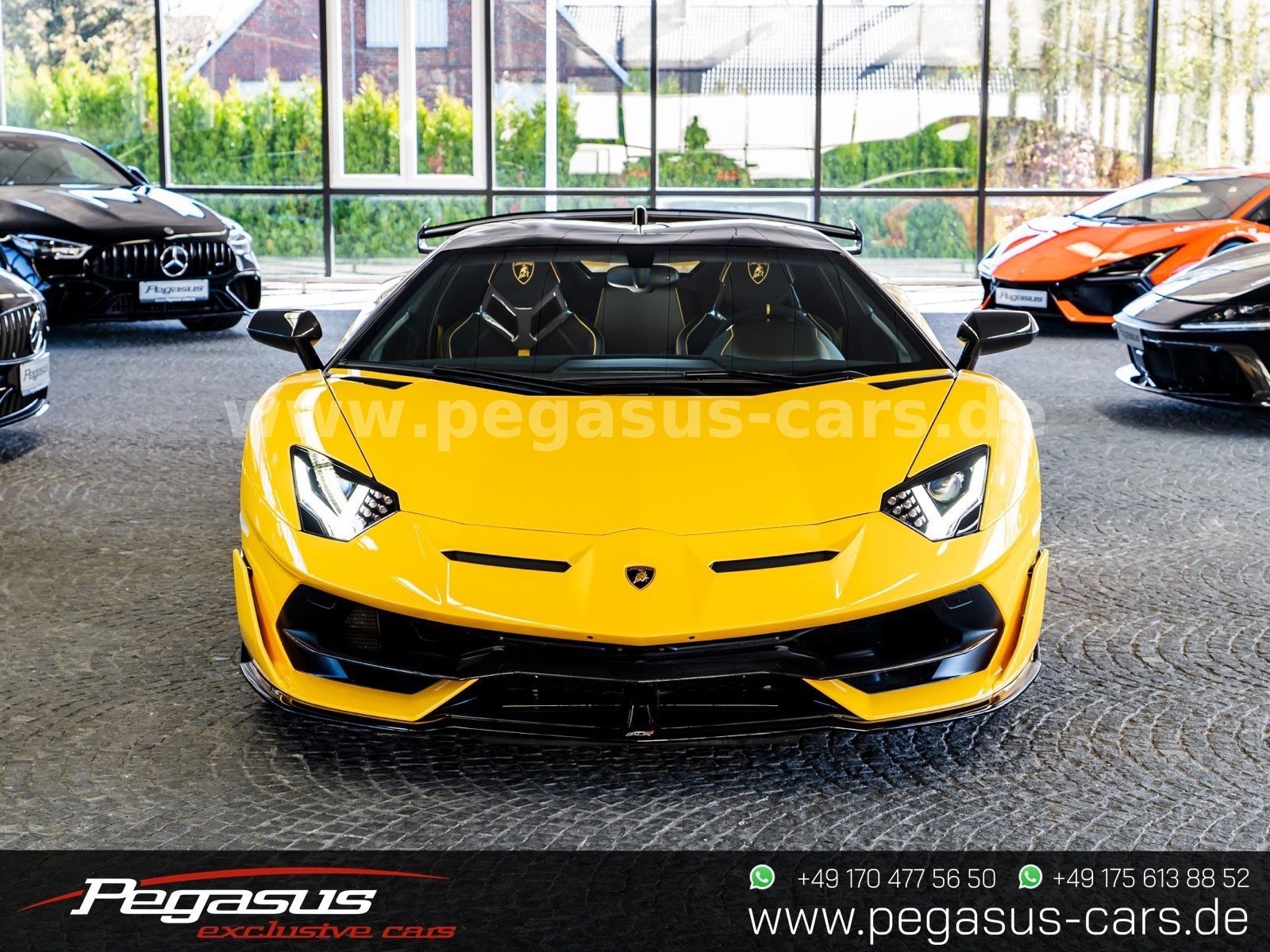 LAMBORGHINI Aventador - 4
