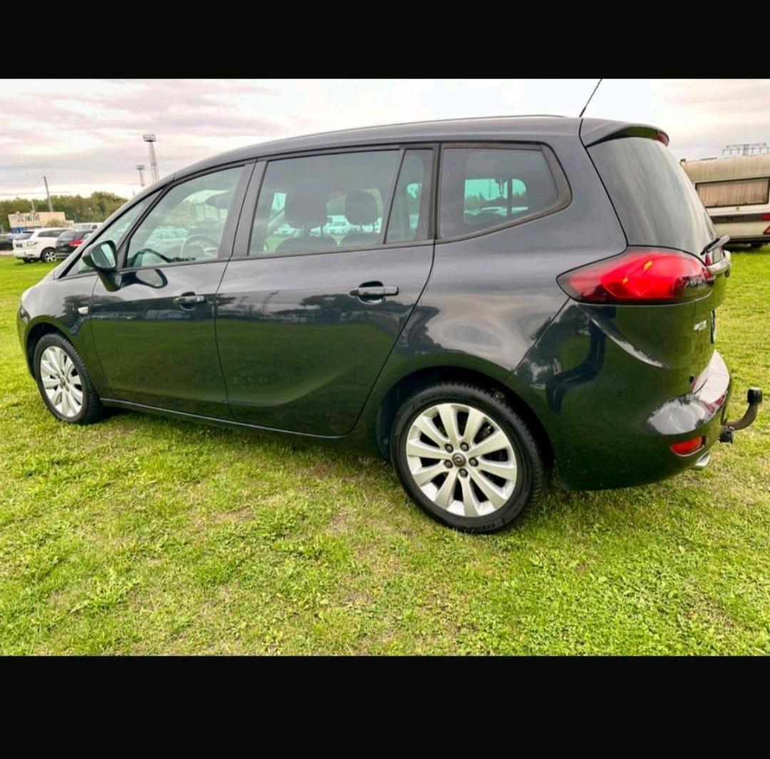 Opel Zafira Tourer