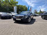 Mercedes-Benz E 300 E T-Modell E 300 d - Mercedes-Benz E 300 mit Diesel-Antrieb: Kombi
