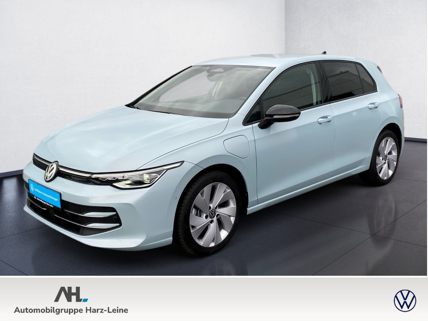 Volkswagen Golf VIII ENERGY 1.5 eHybrid 360 ACC AHK AUT LED