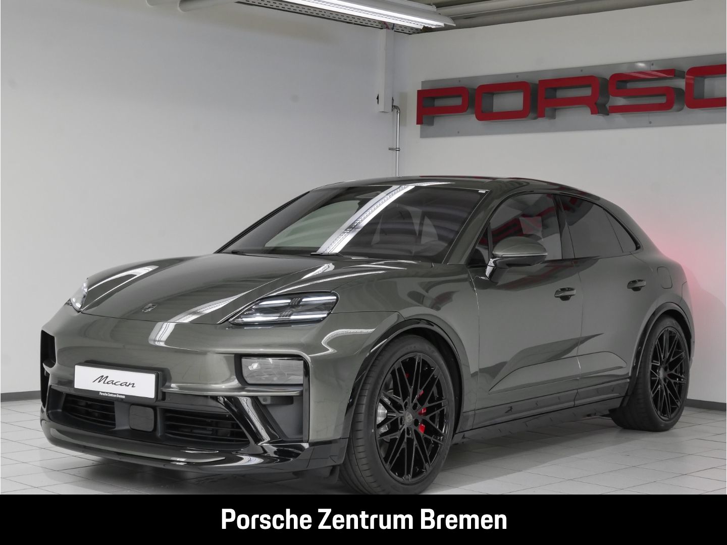 Porsche Macan Turbo Hinterachslenkung  AHK Matrix Burmes