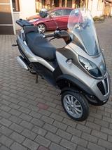 Piaggio MP3 - PIAGGIO DÜSSELDORF