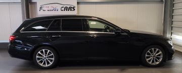 Mercedes E 200 - 8