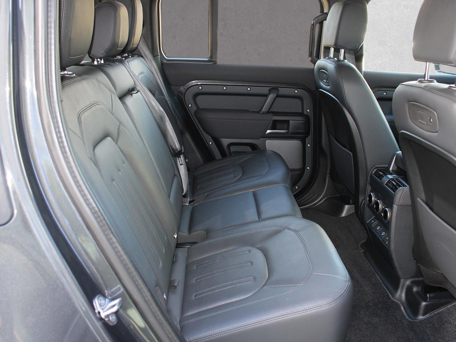 Fahrzeugabbildung Land Rover Land Rover Defender 110 D250 S