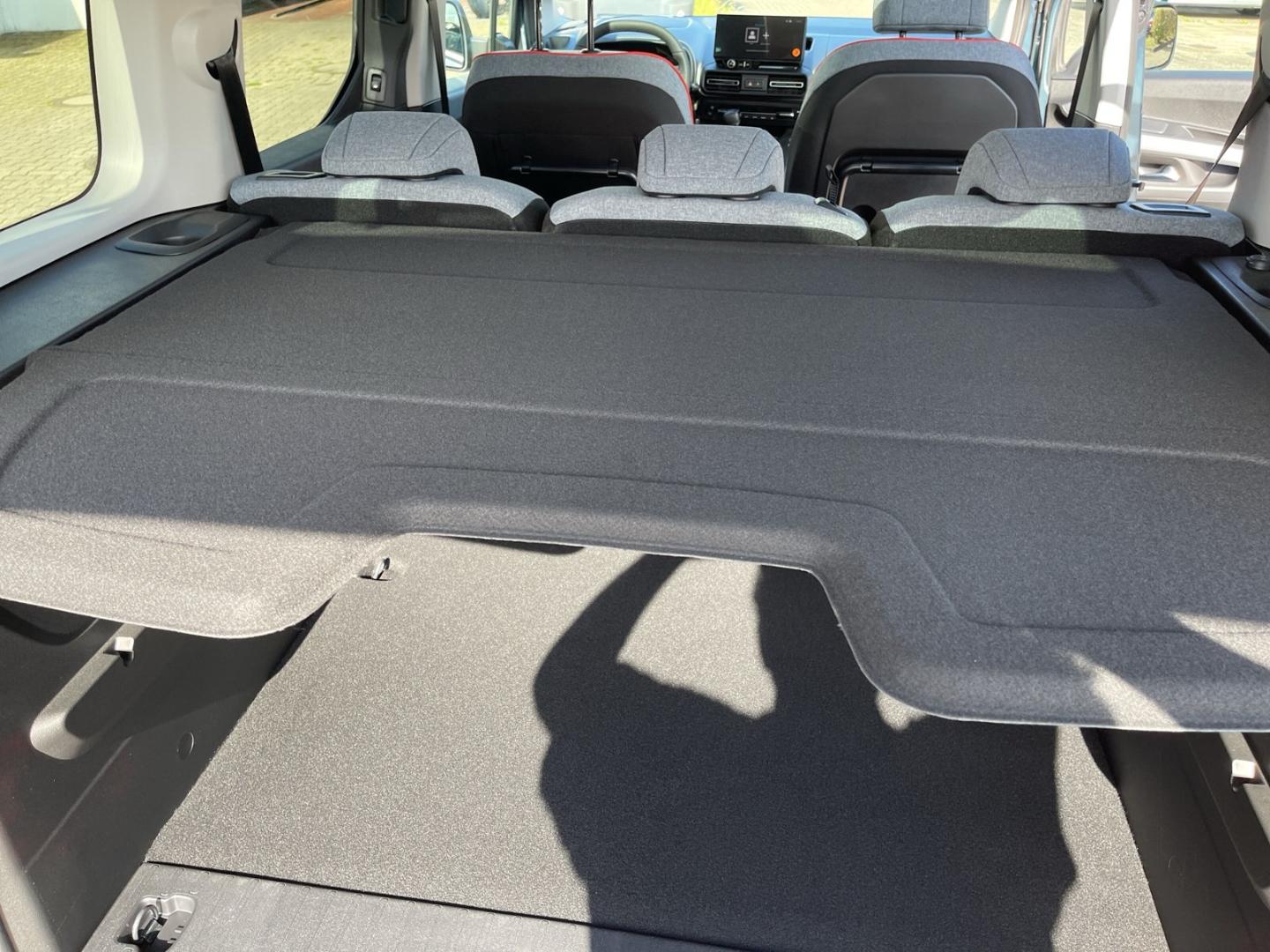 Citroën Berlingo MAX 1.5D Holiday + XTR-Paket Techno-Plu