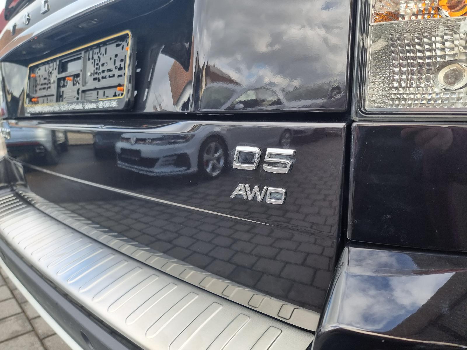 VOLVO XC90 2.4 D5 200 ch R-DESIGN AWD BVA 7 PLACES 2ème MAIN - CUIR - ATTELAGE - 174600 km