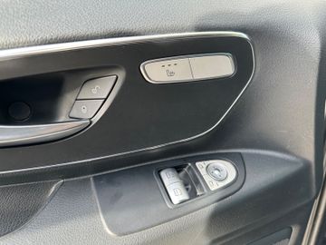 Fahrzeugabbildung Mercedes-Benz Vito 111 CDI Kasten Lang*Klima*Sortimo*AHK*Tempo