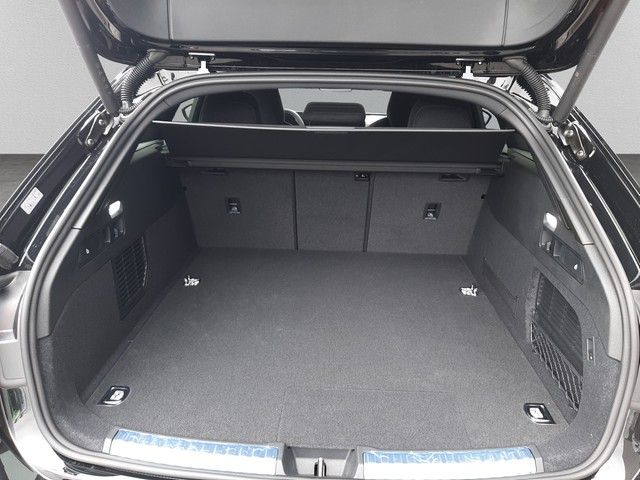 Fahrzeugabbildung Audi A5 Avant e-hybrid S line quattro AHK Matrix