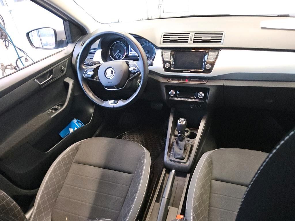 Fahrzeugabbildung SKODA Fabia Combi DSG LED KESSY SITZH. SMART-LINK 1.H