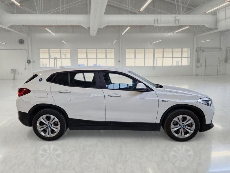 BMW X2 XDRIVE 25E BUSINESS X AUTOMATICO SUV imagem 3