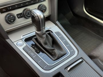Volkswagen Passat Variant - 10