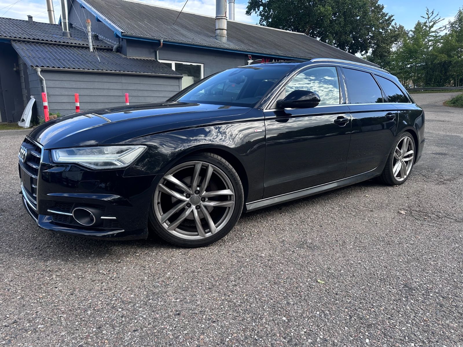Audi A6 - 1