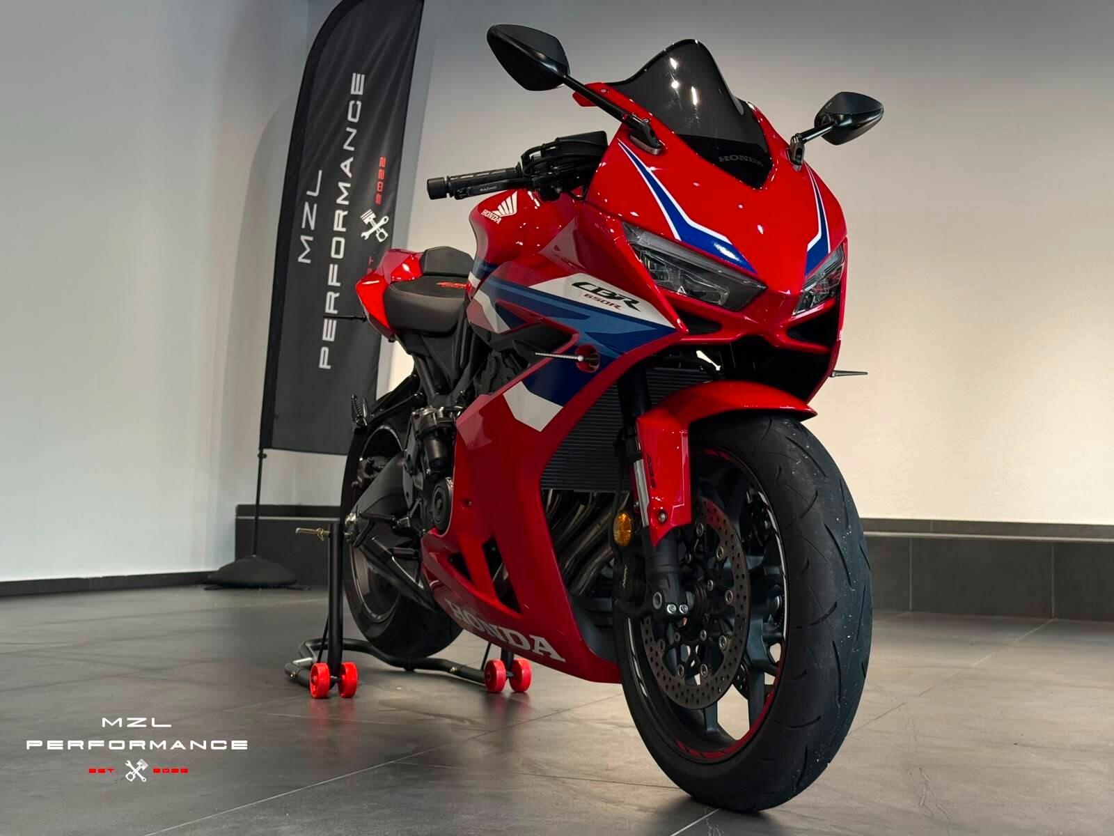 Honda CBR 650 R | 1.Hand | 2734 Km | TÜV Neu |  A2
