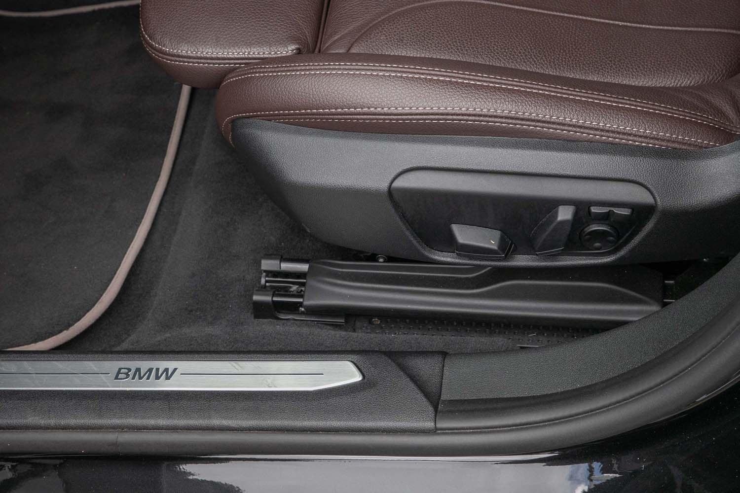 BMW 1 Series i Sport Line Navi PDC LED Lenkradhz Klimaaut, миниатюра 12