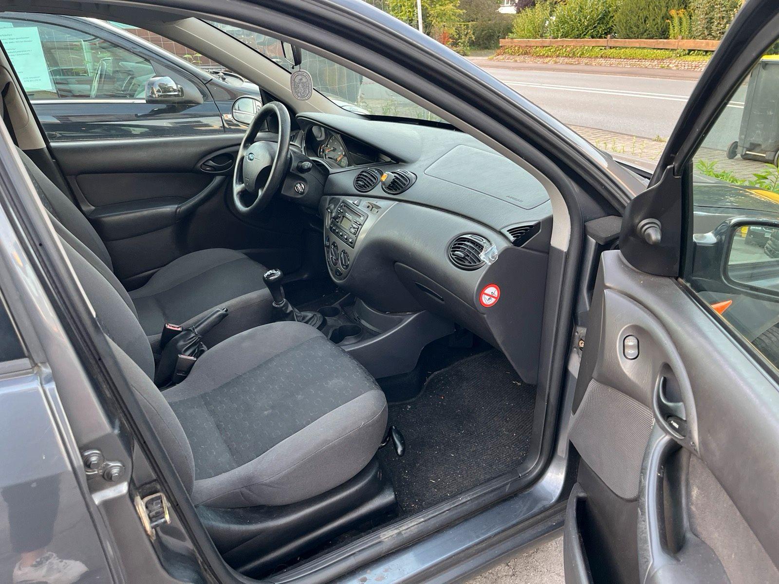 Ford Focus 2005 — photo 5