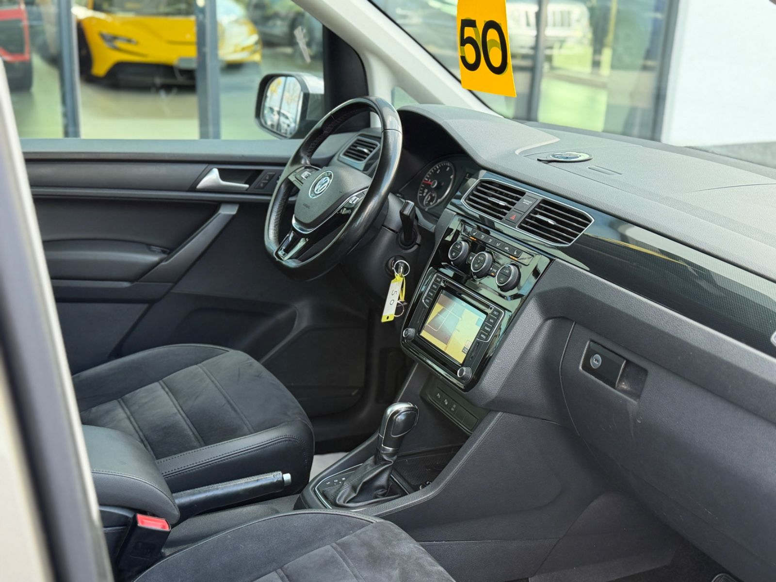 Caddy Maxi Highline 2.0 TDI DSG Navi BI-Xenon