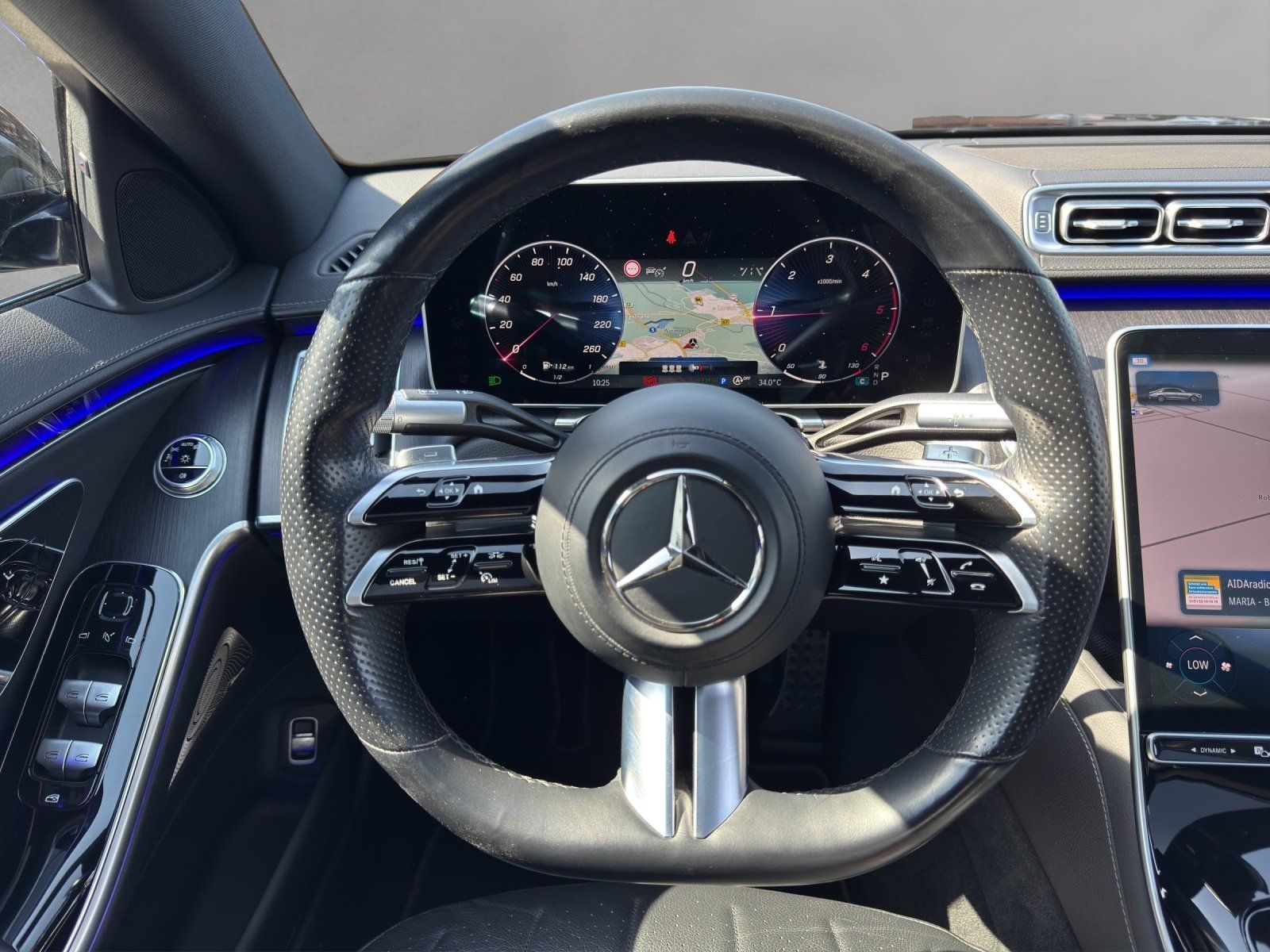 Fahrzeugabbildung Mercedes-Benz S350d AMG-LINE/PANO-DACH/BURM.-3D/DISTR./AHK/