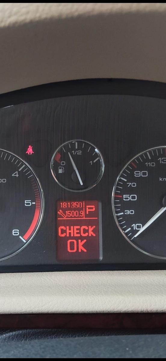 Peugeot 407 2005 — photo 12