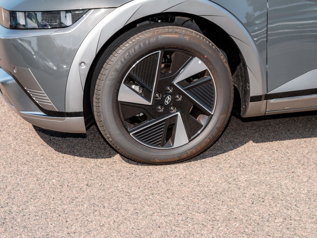 Fahrzeugabbildung Hyundai IONIQ 5 UNIQ 84 kWh Leder Sitzklima Park-Paket