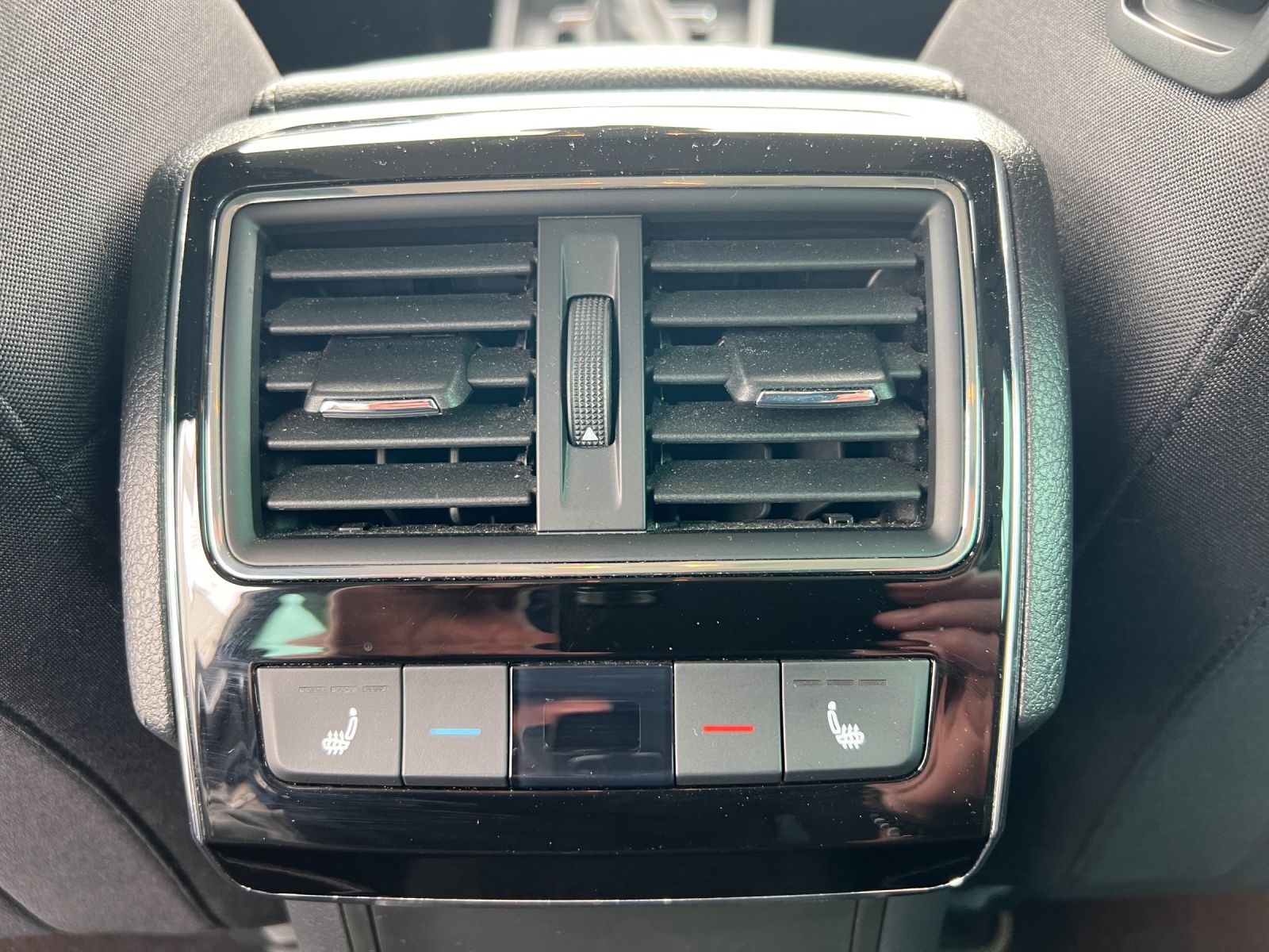 Fahrzeugabbildung SKODA Superb Combi Style iV Matrix Navi ACC DCC RFK