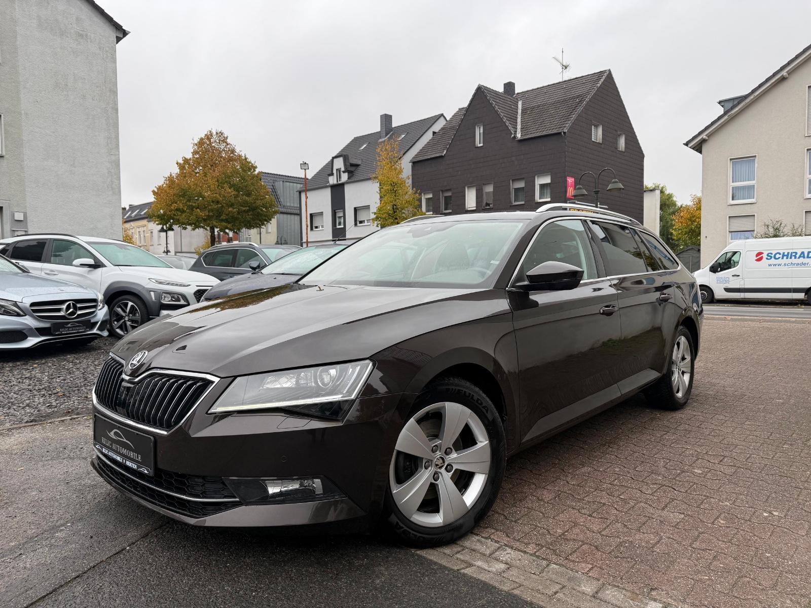 Skoda Superb Style DSG 2.Hand*Kamera*Navi*Garantie